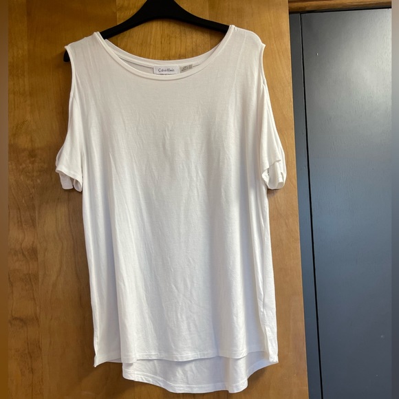 Calvin Klein White Cold Shoulder Top - Picture 6 of 9